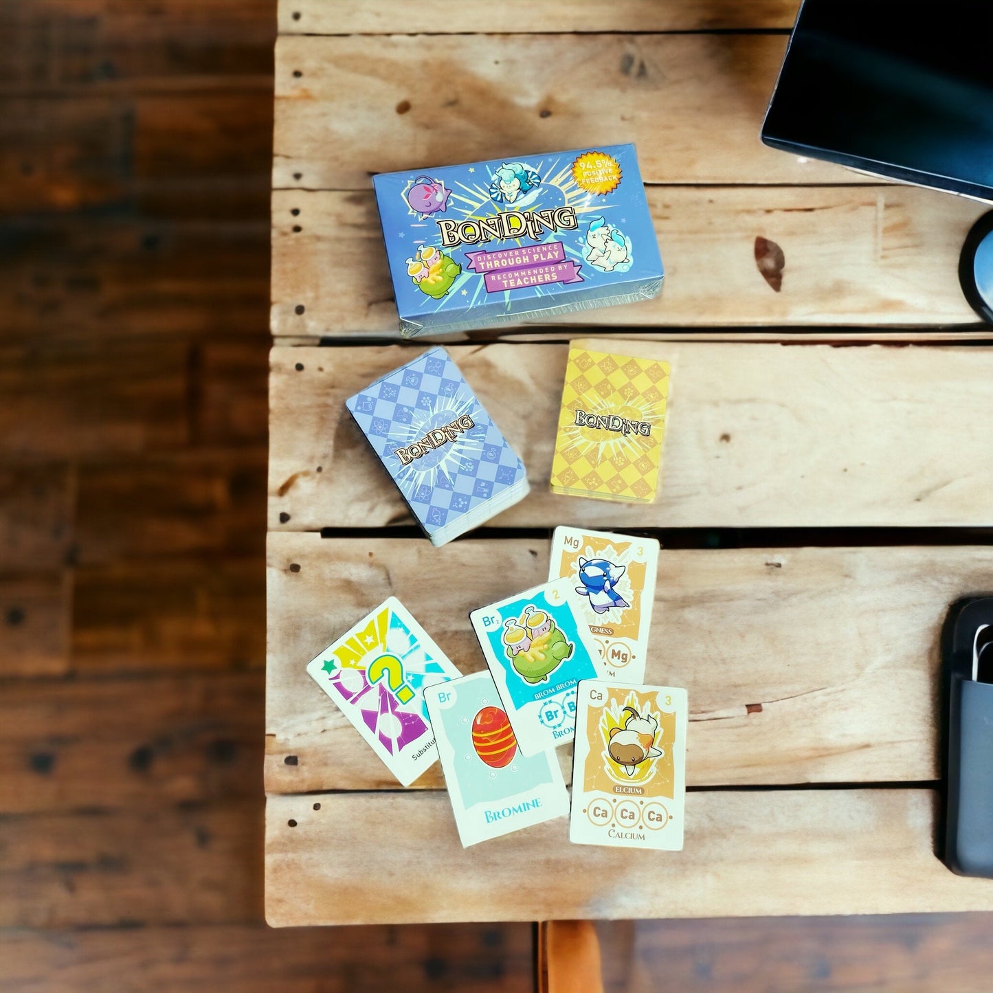 BonDing - A Science-Themed Card Game